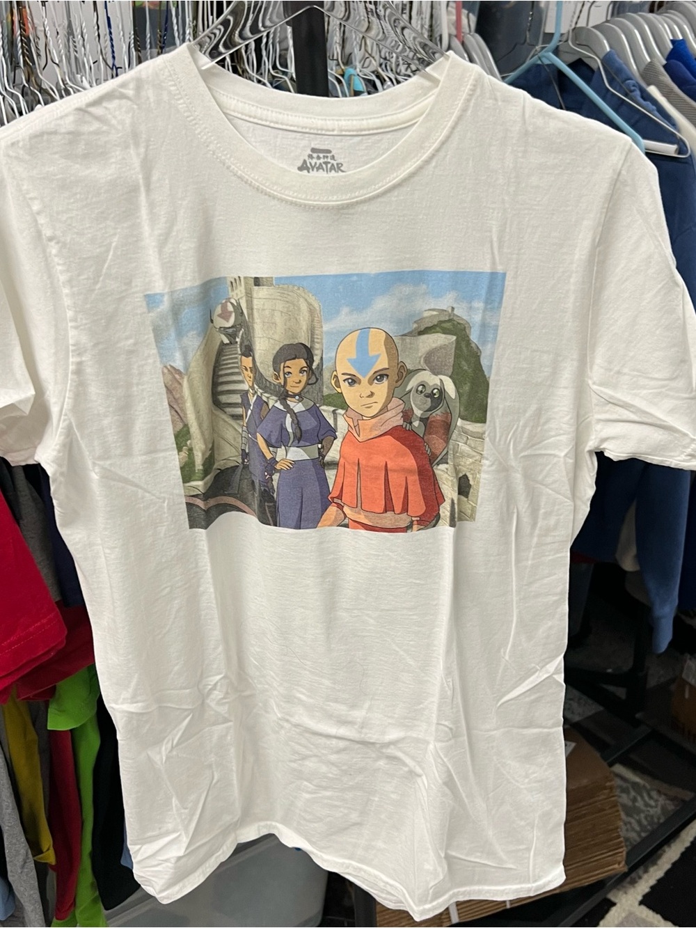 Avatar The Last Airbender White Anime Graphic T-Shirt Nickelodeon  Size Medium